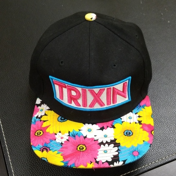 trixin hats